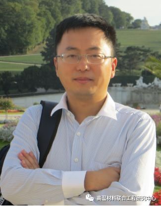 员文杰