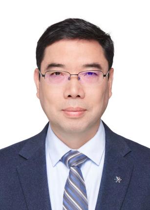李亚伟